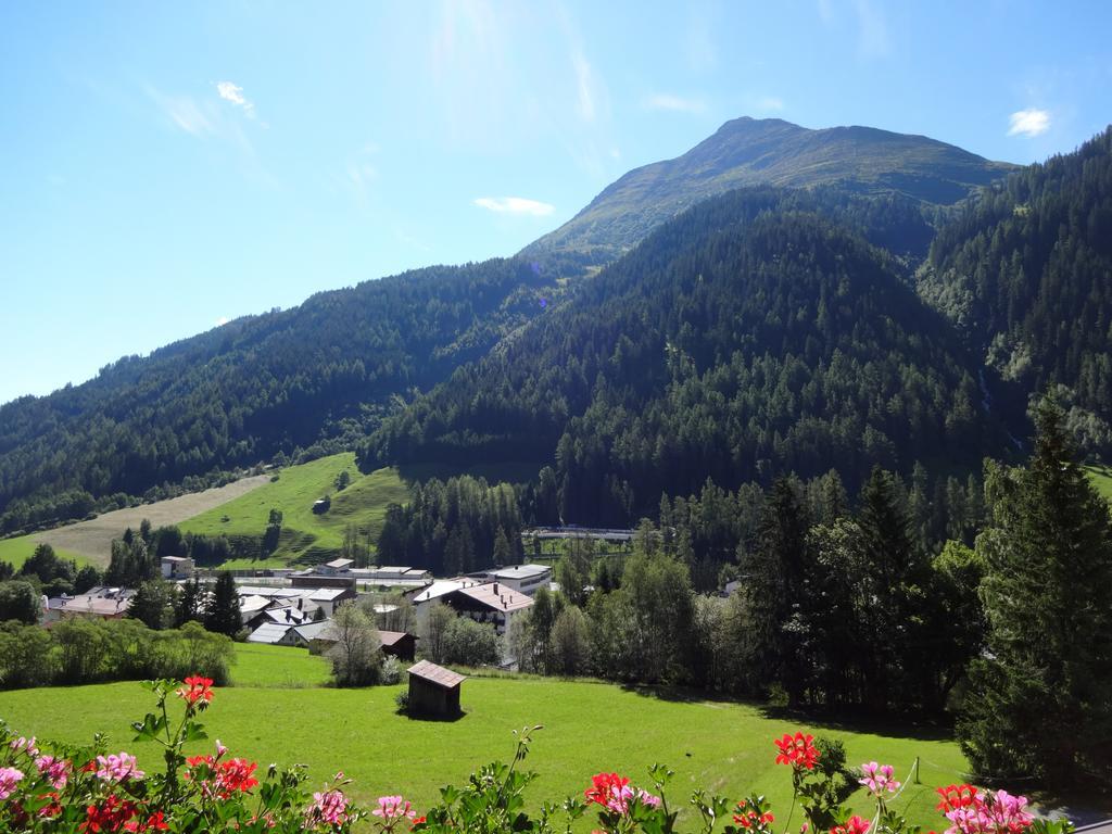 Landhaus Strolz ซังคท์อันทอนอัมอาร์ลแบร์ก ห้อง รูปภาพ